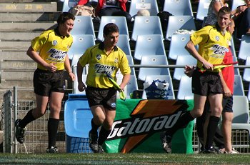 2010 U17A Preliminary Final - De La Salle v Engadine Dragons action (Photo : ourfootymedia)