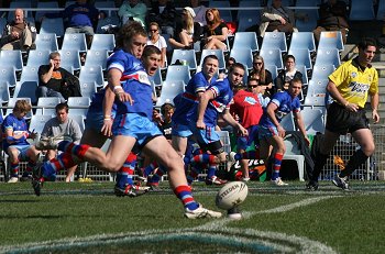 2010 U17A Preliminary Final - De La Salle v Engadine Dragons action (Photo : ourfootymedia)