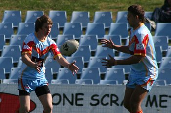 2010 U17A Preliminary Final - De La Salle v Engadine Dragons action (Photo : ourfootymedia)