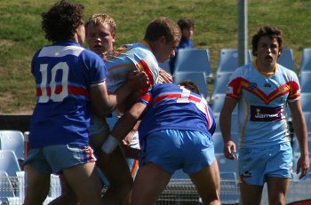 2010 U17A Preliminary Final - De La Salle v Engadine Dragons action (Photo : ourfootymedia)
