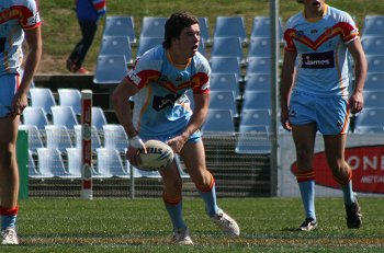 2010 U17A Preliminary Final - De La Salle v Engadine Dragons action (Photo : ourfootymedia)