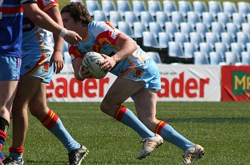 2010 U17A Preliminary Final - De La Salle v Engadine Dragons action (Photo : ourfootymedia)