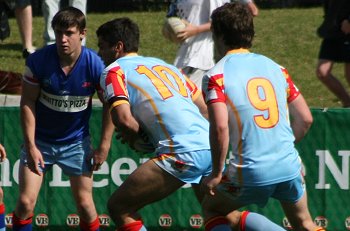2010 U17A Preliminary Final - De La Salle v Engadine Dragons action (Photo : ourfootymedia)