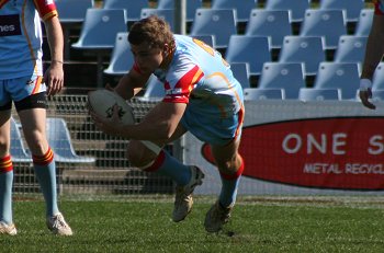2010 U17A Preliminary Final - De La Salle v Engadine Dragons action (Photo : ourfootymedia)