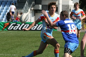 2010 U17A Preliminary Final - De La Salle v Engadine Dragons action (Photo : ourfootymedia)