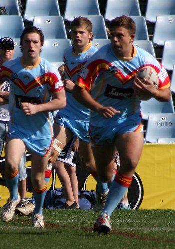 2010 U17A Preliminary Final - De La Salle v Engadine Dragons action (Photo : ourfootymedia)