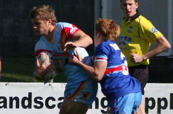 2010 U17A Preliminary Final - De La Salle v Engadine Dragons action (Photo : ourfootymedia)