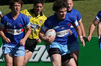 2010 U17A Preliminary Final - De La Salle v Engadine Dragons action (Photo : ourfootymedia)