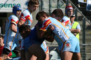 2010 U17A Preliminary Final - De La Salle v Engadine Dragons action (Photo : ourfootymedia)