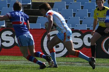 2010 U17A Preliminary Final - De La Salle v Engadine Dragons action (Photo : ourfootymedia)