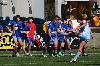 2010 U17A Preliminary Final - De La Salle v Engadine Dragons action (Photo : ourfootymedia)