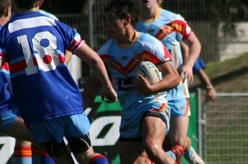 2010 U17A Preliminary Final - De La Salle v Engadine Dragons action (Photo : ourfootymedia)