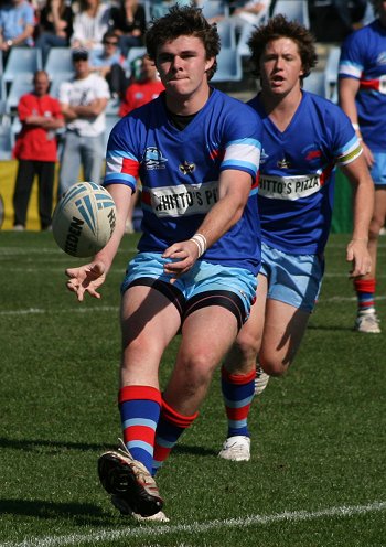 2010 U17A Preliminary Final - De La Salle v Engadine Dragons action (Photo : ourfootymedia)