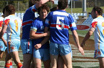 2010 U17A Preliminary Final - De La Salle v Engadine Dragons action (Photo : ourfootymedia)