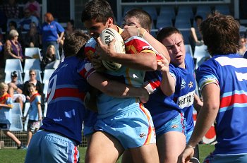 2010 U17A Preliminary Final - De La Salle v Engadine Dragons action (Photo : ourfootymedia)