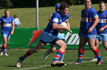2010 U17A Preliminary Final - De La Salle v Engadine Dragons action (Photo : ourfootymedia)