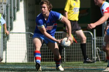 2010 U17A Preliminary Final - De La Salle v Engadine Dragons action (Photo : ourfootymedia)