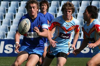 2010 U17A Preliminary Final - De La Salle v Engadine Dragons action (Photo : ourfootymedia)