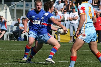 2010 U17A Preliminary Final - De La Salle v Engadine Dragons action (Photo : ourfootymedia)