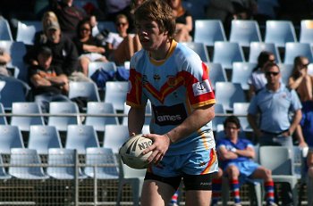 2010 U17A Preliminary Final - De La Salle v Engadine Dragons action (Photo : ourfootymedia)