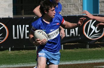 2010 U17A Preliminary Final - De La Salle v Engadine Dragons action (Photo : ourfootymedia)