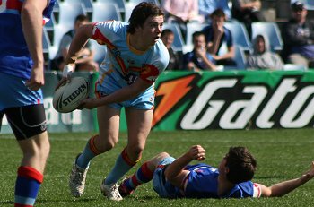2010 U17A Preliminary Final - De La Salle v Engadine Dragons action (Photo : ourfootymedia)