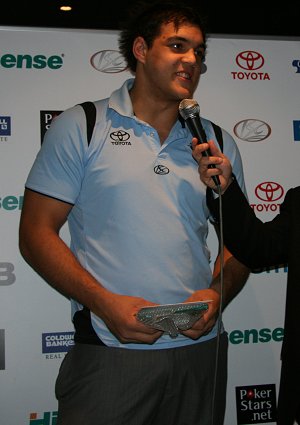 Joel TUBBS with the SG Ball Coaches Award (Photo : ourfootymedia)