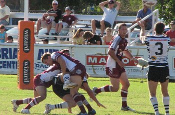 Awesome mid-tackle offload by Will Matthews under pressure results in a try. 
