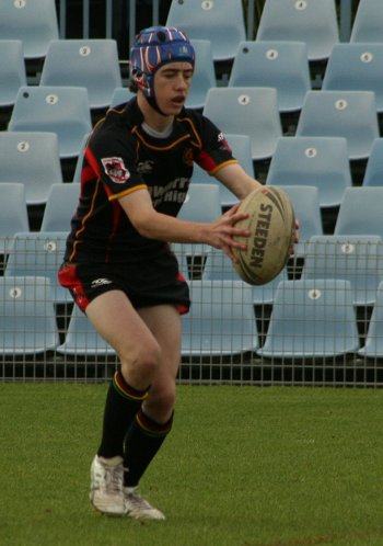 Chase Stanley Cup - Illawarra SHS v The HILLS SHS action (photo : ourfootymedia)