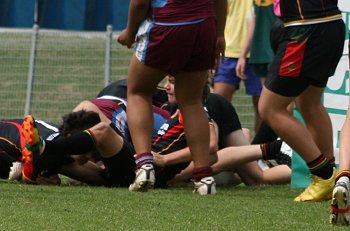 Chase Stanley Cup - Illawarra SHS v The HILLS SHS action (photo : ourfootymedia)