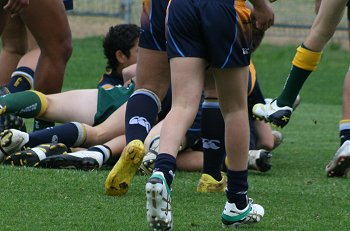 2010 Buckley Shield Grand Final action Hunter SHS v Westfields SHS (Photo's : ourfootymedia)