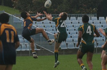 2010 Buckley Shield Grand Final action Hunter SHS v Westfields SHS (Photo's : ourfootymedia)