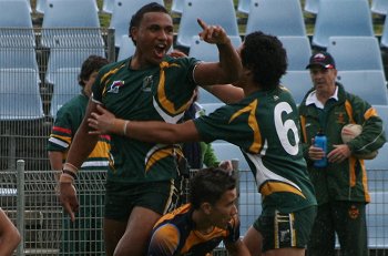 2010 Buckley Shield Grand Final action Hunter SHS v Westfields SHS (Photo's : ourfootymedia)