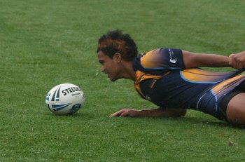 2010 Buckley Shield Grand Final action Hunter SHS v Westfields SHS (Photo's : ourfootymedia)