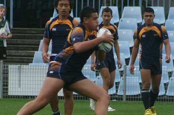 2010 Buckley Shield Grand Final action Hunter SHS v Westfields SHS (Photo's : ourfootymedia)