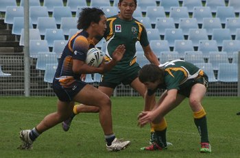 2010 Buckley Shield Grand Final action Hunter SHS v Westfields SHS (Photo's : ourfootymedia)