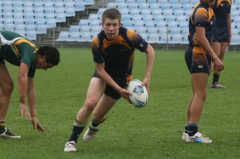 2010 Buckley Shield Grand Final action Hunter SHS v Westfields SHS (Photo's : ourfootymedia)