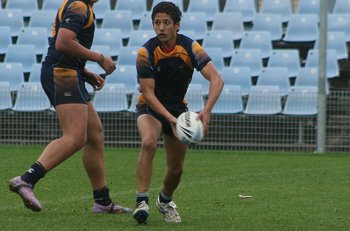 2010 Buckley Shield Grand Final action Hunter SHS v Westfields SHS (Photo's : ourfootymedia)