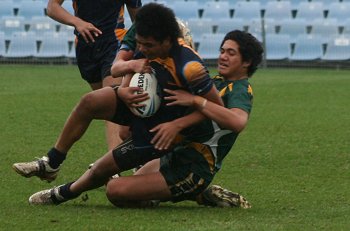 2010 Buckley Shield Grand Final action Hunter SHS v Westfields SHS (Photo's : ourfootymedia)