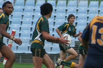 2010 Buckley Shield Grand Final action Hunter SHS v Westfields SHS (Photo's : ourfootymedia)
