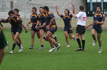 2010 Buckley Shield Grand Final action Hunter SHS v Westfields SHS (Photo's : ourfootymedia)