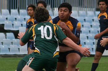 2010 Buckley Shield Grand Final action Hunter SHS v Westfields SHS (Photo's : ourfootymedia)