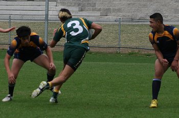 2010 Buckley Shield Grand Final action Hunter SHS v Westfields SHS (Photo's : ourfootymedia)