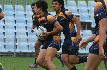 2010 Buckley Shield Grand Final action Hunter SHS v Westfields SHS (Photo's : ourfootymedia)