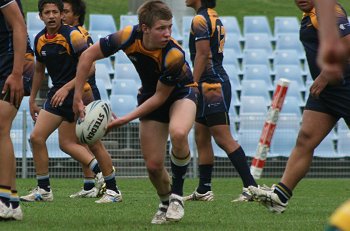 2010 Buckley Shield Grand Final action Hunter SHS v Westfields SHS (Photo's : ourfootymedia)