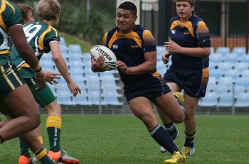 2010 Buckley Shield Grand Final action Hunter SHS v Westfields SHS (Photo's : ourfootymedia)