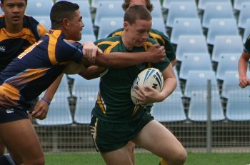 2010 Buckley Shield Grand Final action Hunter SHS v Westfields SHS (Photo's : ourfootymedia)