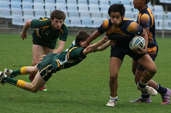2010 Buckley Shield Grand Final action Hunter SHS v Westfields SHS (Photo's : ourfootymedia)
