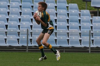 2010 Buckley Shield Grand Final action Hunter SHS v Westfields SHS (Photo's : ourfootymedia)