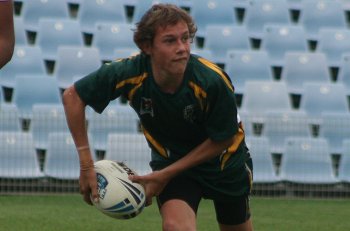 2010 Buckley Shield Grand Final action Hunter SHS v Westfields SHS (Photo's : ourfootymedia)